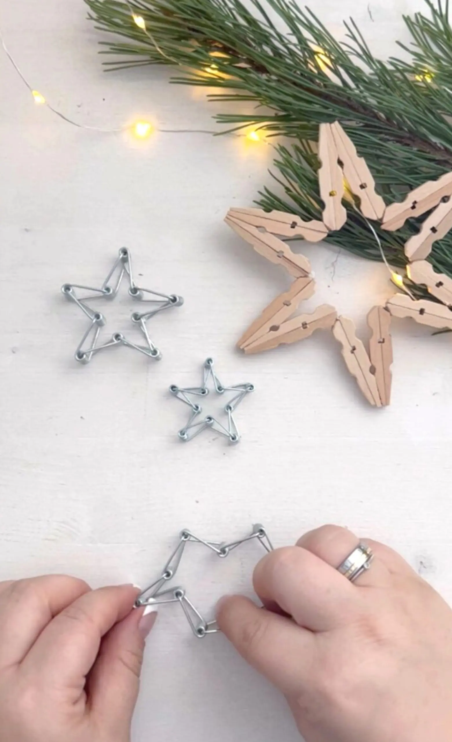 DIY Weihnachtssterne aus Holz-Wscheklammern
