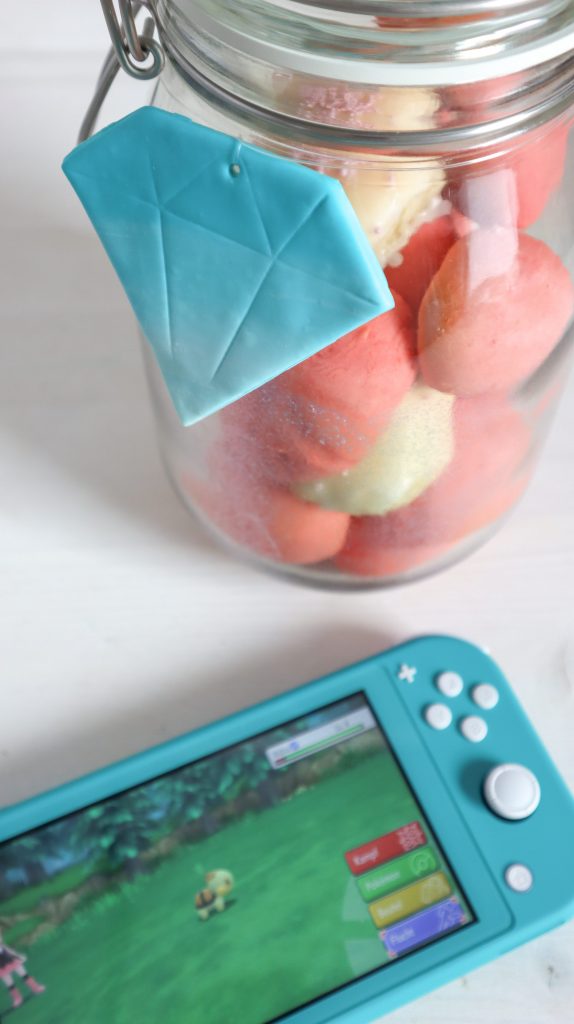 DIY-Geschenk-Idee für Pokémon-Fans | Leuchtende Perle und Strahlender Diamant | Kati Make It!
