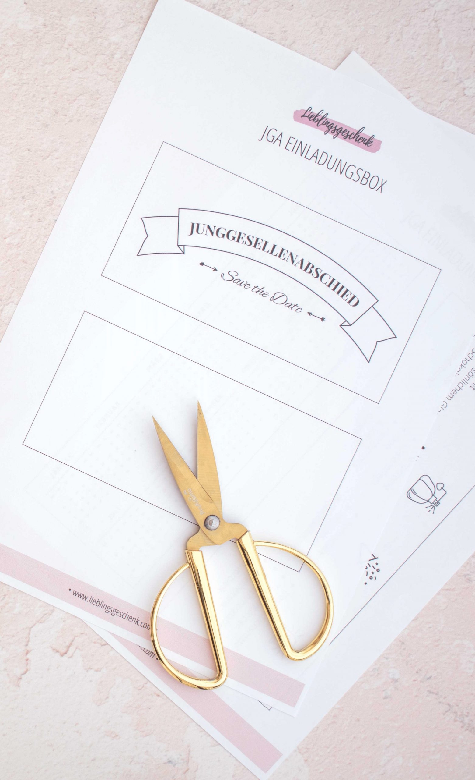 Junggesellenabschied planen: DIY-Idee für die perfekte Einladung zum JGA als Überraschungspost für die Mädels für einen unvergesslichen Tag - Kati Make It! 