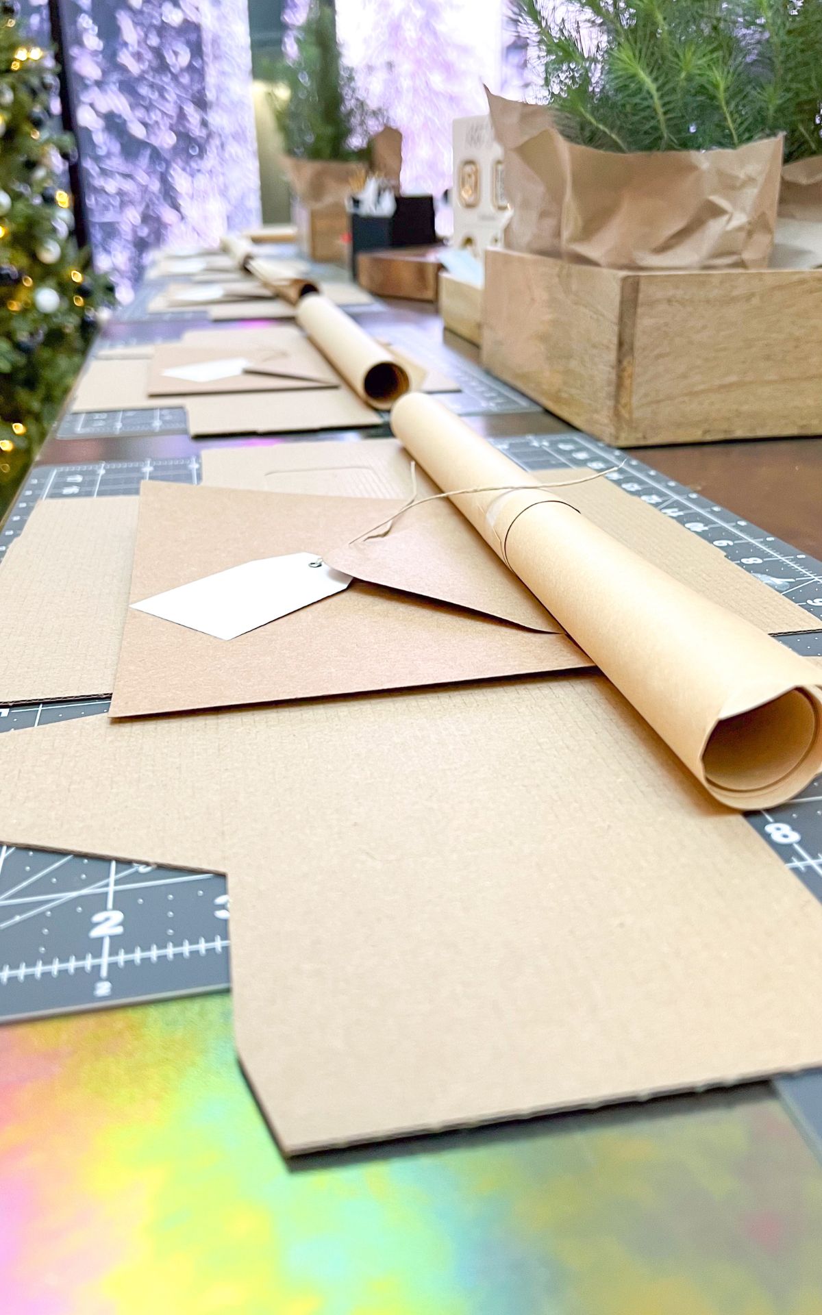 Eine Pause vom Arbeitsalltag schaffen, Geschenke für die Liebsten gestalten, gemeinsam kreativ sein: DIY Workshops für HUGO BOSS Mitarbeiter*innen in Metzingen.
