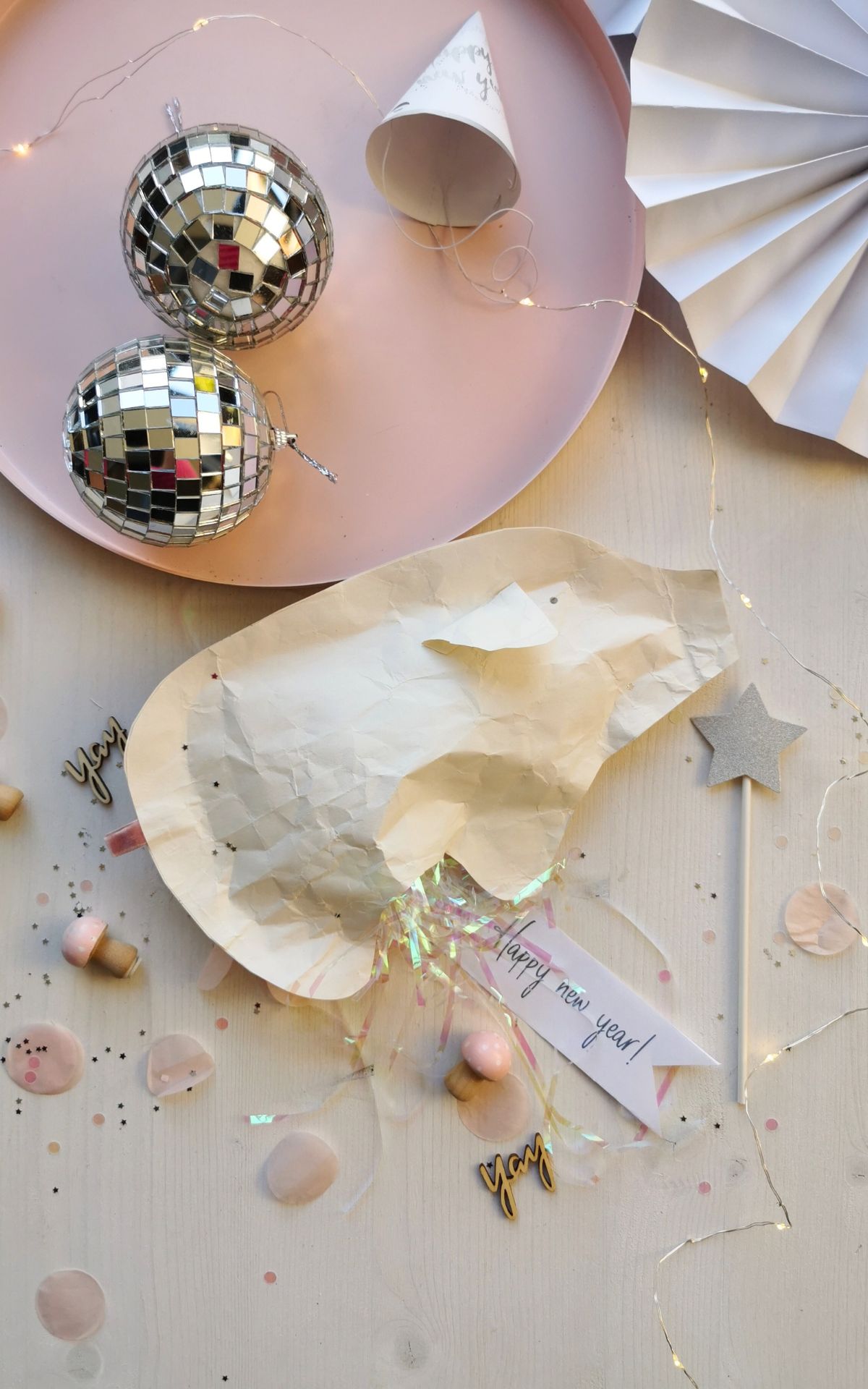 Glücksbringer basteln: Glücksschwein "Papier-Oink" als Silvester-Geschenk + Druckvorlage | Kati Make It!