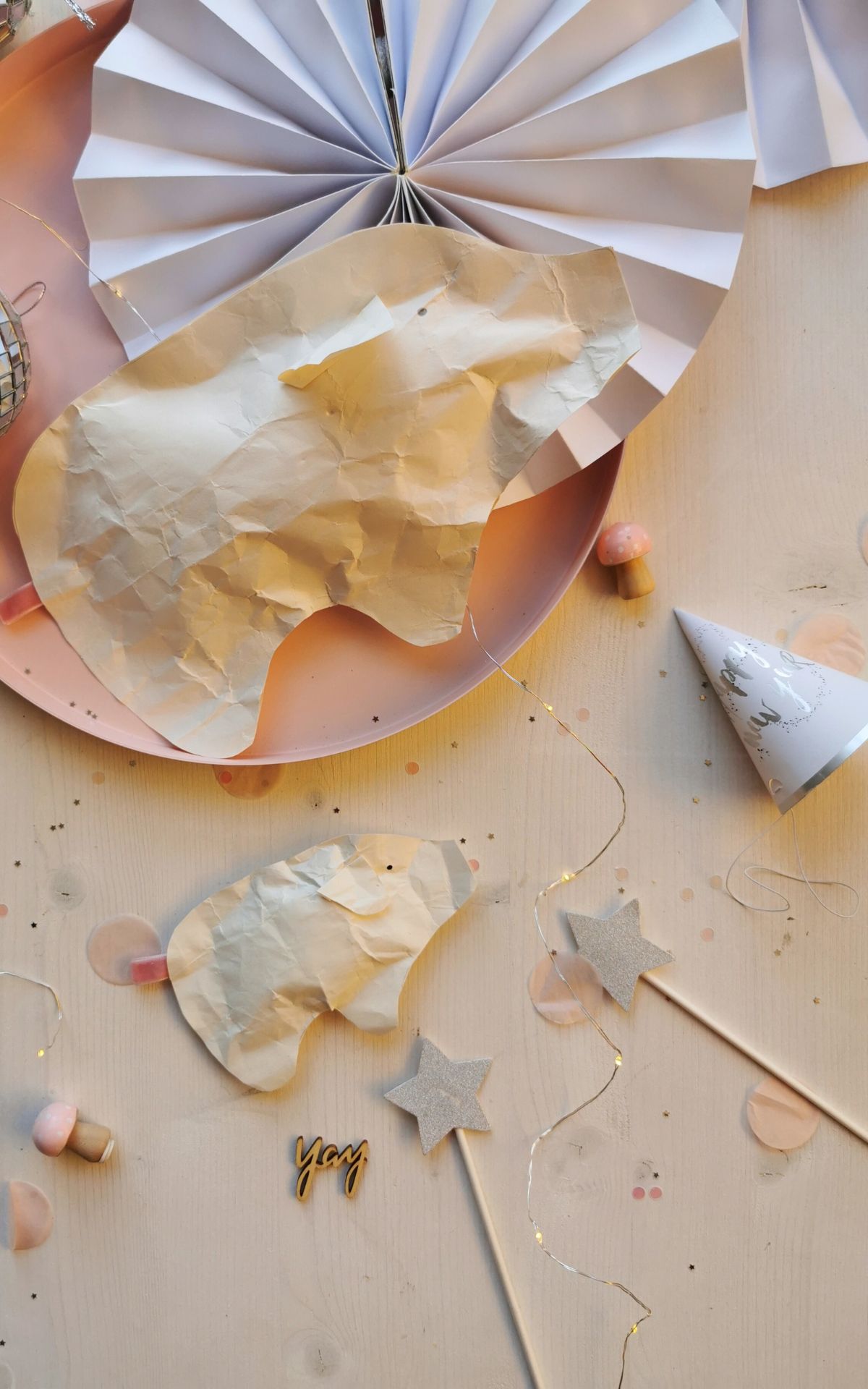 Glücksschwein "Papier-Oink" als Glücksbringer basteln. Ein originelles und persönliches Last Minute Silvester Geschenk zum Schnell-selber-machen. + Druckvorlage