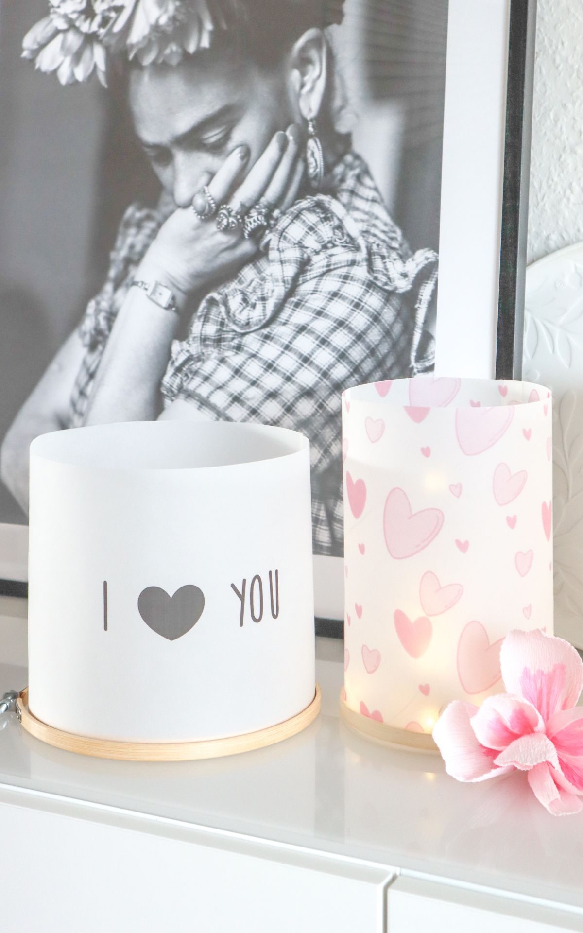 Auf der Suche nach einem Geschenk zum Valentinstag? Hier sind 6 Ideen, wie du noch Last Minute Valentinstagsgeschenke für Sie & Ihn selber machen kannst (auch perfekt zum Jahrestag). | DIY Windlichter zu Valentinstag, Jahrestag, Hochzeit