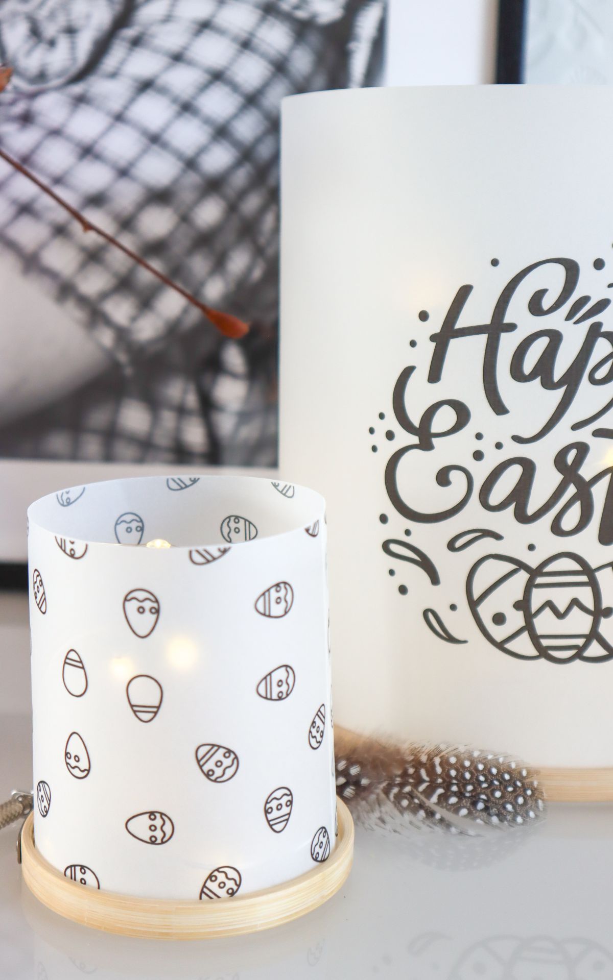 Windlichter für Ostern basteln: Anleitung + Vorlagen (DIY bekannt aus SWR Kaffee oder Tee) | Hoppelhas & Co.: So einfach bastelst du zauberhafte Windlichter für Ostern für deine Osterdeko oder fürs Kinderzimmer. Schritt-für-Schritt-Anleitung + Vorlagen