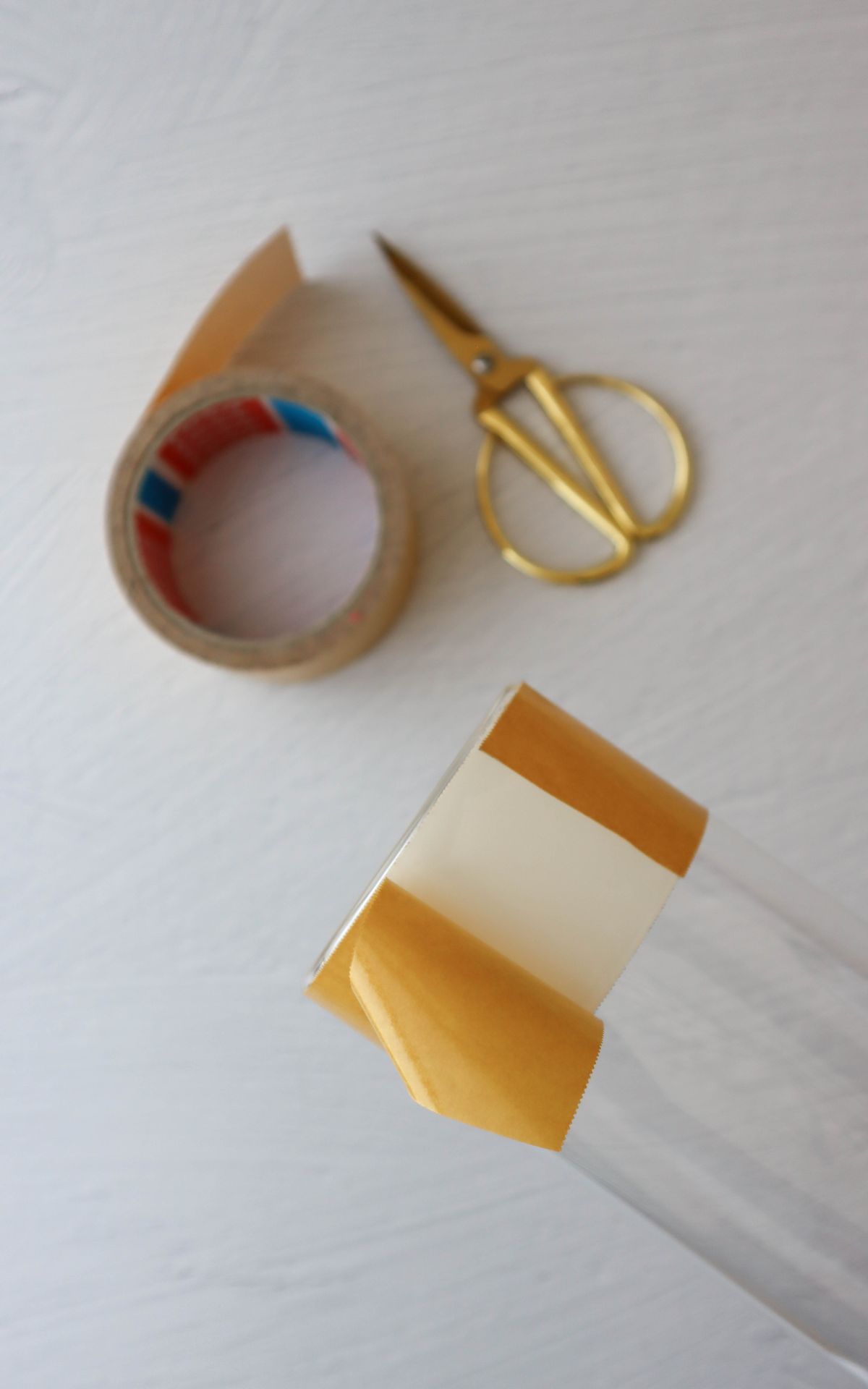 Vom Papier-Strohhalm zum magischen DIY Windlicht mit Trockenblumen! ► Finde hier die einfache Schritt-für-Schritt-Anleitung für die kreative Sommerdeko | DIY Windlicht mit Trockenblumen und Strohhalmen – bekannt aus SWR Kaffee oder Tee
