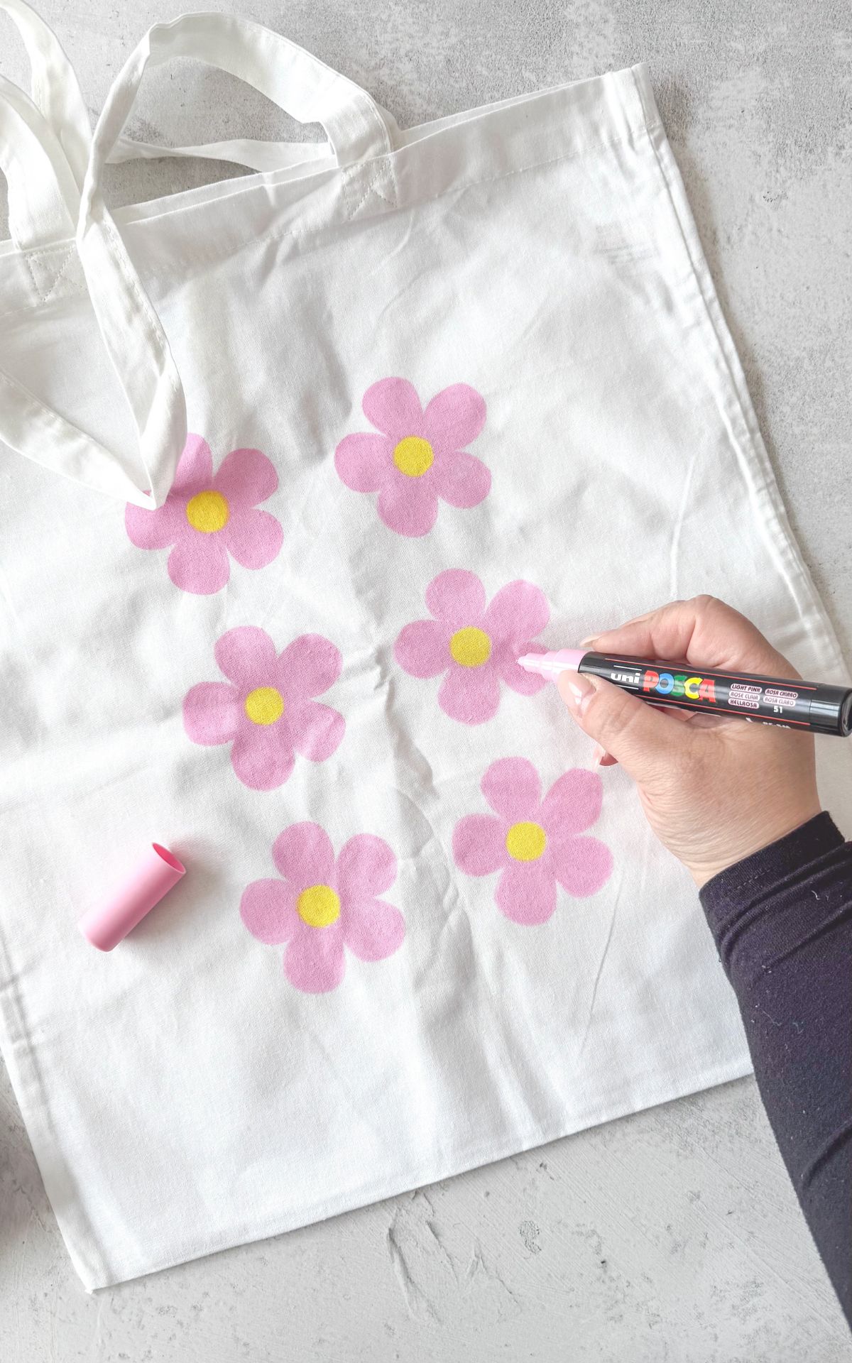 Kreativ-Workshop in Sindelfingen: Offener Frühlings-DIY-Workshop mit Trockenblumen & blumigen Stofftaschen am 03.05.2025 – Komm vorbei und gestalte mit uns den Frühling bunt und kreativ!