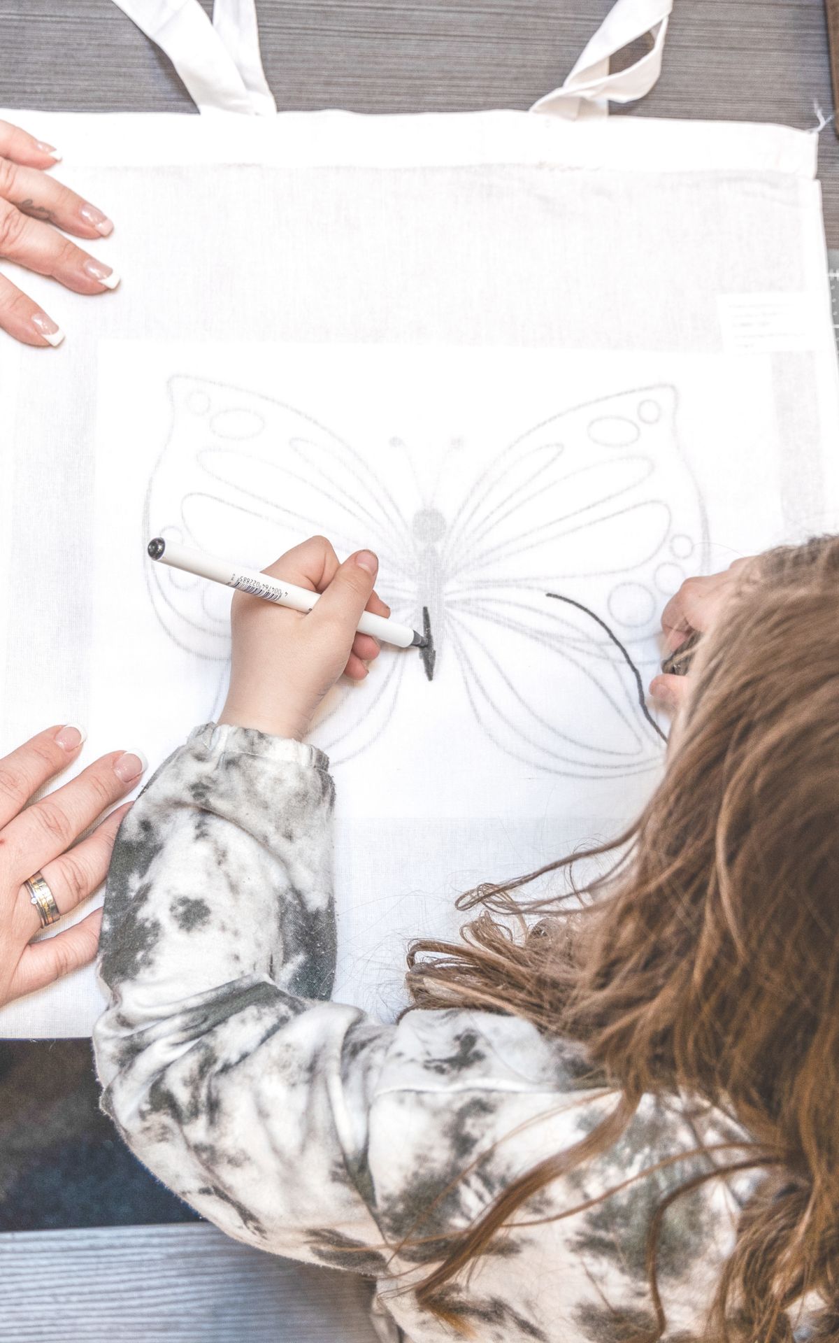 Kreativ-Workshop in Sindelfingen: Offener Frühlings-DIY-Workshop mit Trockenblumen & blumigen Stofftaschen am 03.05.2025 – Komm vorbei und gestalte mit uns den Frühling bunt und kreativ!