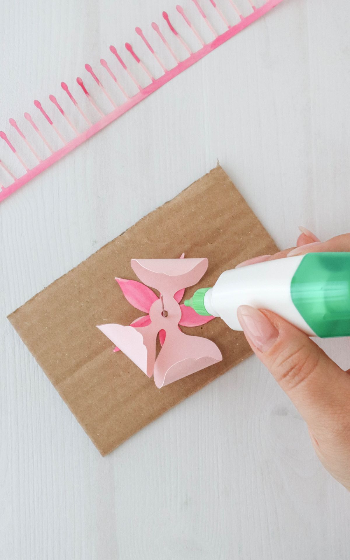3D Blumen & Wellness Geschenk basteln: Mit dem Plotter entstehen Kirschblüten & Schriftzüge mit Japan-Flair für deine DIY Body Butter, Lippenbalsam & Peeling.
