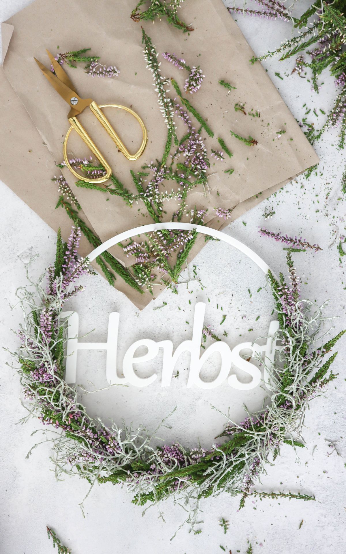 Heidekranz binden leicht gemacht: Anleitung, Tipps & Varianten für deinen Herbstkranz aus Heidekraut – langlebig, natürlich & perfekt als Geschenk.